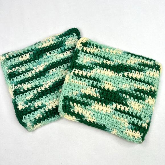 Vintage Handmade Crochet Green Potholders - Picture 2 of 4